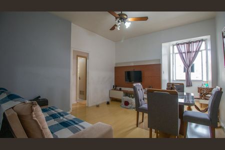 Apartamento à venda com 89m², 3 quartos e sem vaga Apartamento à venda com 89m², 3 quartos e sem vagaSala
