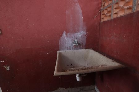 Casa para alugar com 60m², 2 quartos e sem vagaÁrea de Serviço