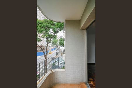 Apartamento à venda com 143m², 3 quartos e 2 vagasVaranda