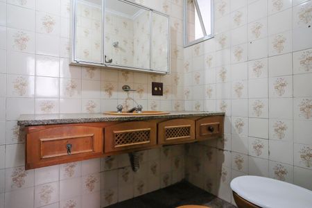 Apartamento à venda com 143m², 3 quartos e 2 vagasBanheiro da Suíte