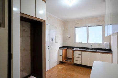 Apartamento à venda com 143m², 3 quartos e 2 vagasCozinha