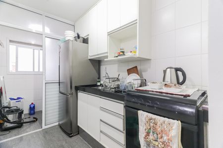 Apartamento à venda com 70m², 3 quartos e 2 vagas Apartamento à venda com 70m², 3 quartos e 2 vagasCozinha e Área de Serviço