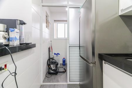 Apartamento à venda com 70m², 3 quartos e 2 vagas Apartamento à venda com 70m², 3 quartos e 2 vagasCozinha e Área de Serviço