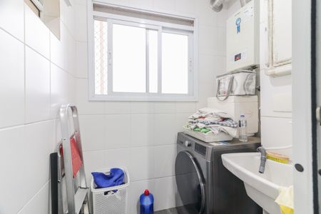 Apartamento à venda com 70m², 3 quartos e 2 vagas Apartamento à venda com 70m², 3 quartos e 2 vagasCozinha e Área de Serviço