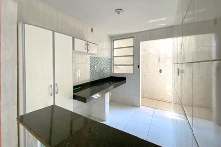 Casa à venda com 75m², 3 quartos e 1 vaga Casa à venda com 75m², 3 quartos e 1 vagaCozinha