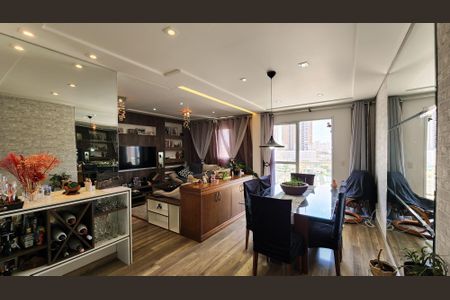 Apartamento à venda com 77m², 2 quartos e 1 vaga Apartamento à venda com 77m², 2 quartos e 1 vagaSala