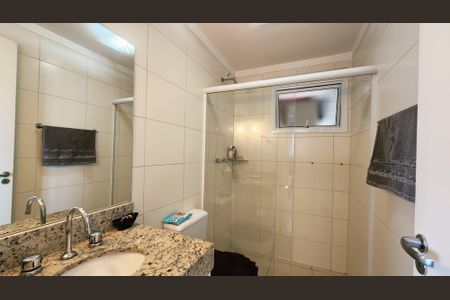 Apartamento à venda com 77m², 2 quartos e 1 vaga Apartamento à venda com 77m², 2 quartos e 1 vagaBanheiro
