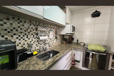 Apartamento à venda com 77m², 2 quartos e 1 vaga Apartamento à venda com 77m², 2 quartos e 1 vagaCozinha e Área de Serviço