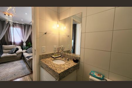 Apartamento à venda com 77m², 2 quartos e 1 vaga Apartamento à venda com 77m², 2 quartos e 1 vagaBanheiro