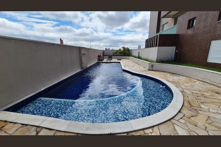 Apartamento à venda com 77m², 2 quartos e 1 vaga Apartamento à venda com 77m², 2 quartos e 1 vagaÁrea comum - Piscina
