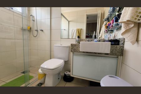 Apartamento à venda com 77m², 2 quartos e 1 vaga Apartamento à venda com 77m², 2 quartos e 1 vagaBanheiro da Suíte