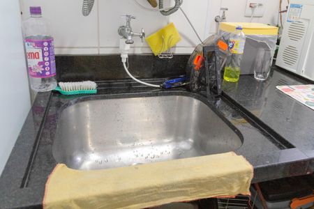 Apartamento à venda com 64m², 2 quartos e 1 vagaÁrea de Serviço