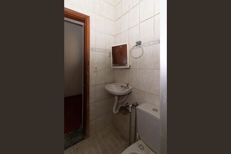 Banheiro de casa para alugar com 1 quarto, 70m² em Bento Ribeiro, Rio de Janeiro