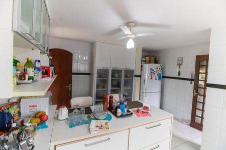 Casa à venda com 247m², 3 quartos e 5 vagas Casa à venda com 247m², 3 quartos e 5 vagasCozinha
