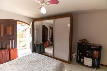 Casa à venda com 247m², 3 quartos e 5 vagas Casa à venda com 247m², 3 quartos e 5 vagasSuíte 2