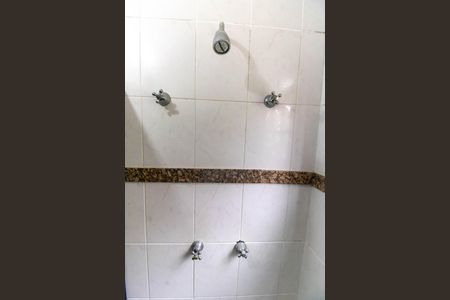 Casa à venda com 247m², 3 quartos e 5 vagas Casa à venda com 247m², 3 quartos e 5 vagasBanheiro da Suíte 1