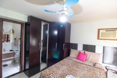 Casa à venda com 247m², 3 quartos e 5 vagas Casa à venda com 247m², 3 quartos e 5 vagasSuíte 1