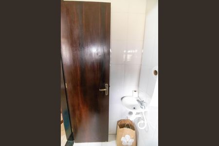 Casa à venda com 247m², 3 quartos e 5 vagas Casa à venda com 247m², 3 quartos e 5 vagasBanheiro de serviço