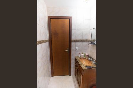 Casa à venda com 247m², 3 quartos e 5 vagas Casa à venda com 247m², 3 quartos e 5 vagasBanheiro da Suíte 2