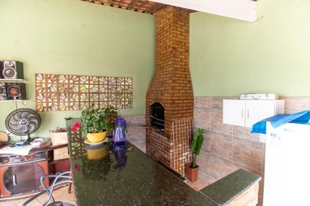 Casa à venda com 247m², 3 quartos e 5 vagas Casa à venda com 247m², 3 quartos e 5 vagasÁrea externa