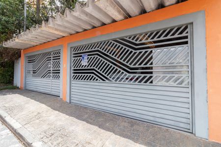 Casa à venda com 162m², 3 quartos e 4 vagasFachada