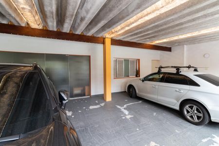 Casa à venda com 162m², 3 quartos e 4 vagasGaragem