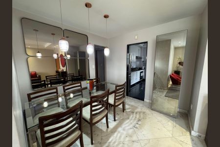 Apartamento à venda com 97m², 3 quartos e 2 vagasSala