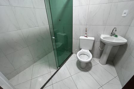 Studio para alugar com 56m², 2 quartos e sem vaga Studio para alugar com 56m², 2 quartos e sem vagaBanheiro Social