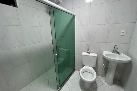 Studio para alugar com 56m², 2 quartos e sem vaga Studio para alugar com 56m², 2 quartos e sem vagaBanheiro Social