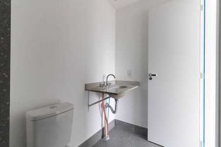 Apartamento à venda com 71m², 2 quartos e 1 vaga Apartamento à venda com 71m², 2 quartos e 1 vagaBanheiro da Suíte