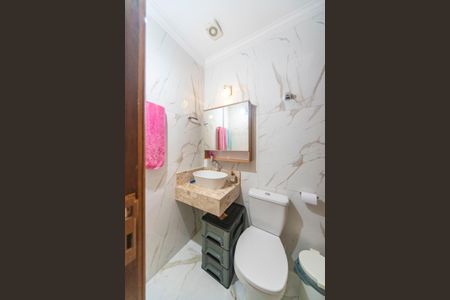 Casa à venda com 172m², 3 quartos e 2 vagasBanheiro Social