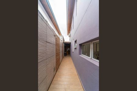 Casa à venda com 172m², 3 quartos e 2 vagasCorredor
