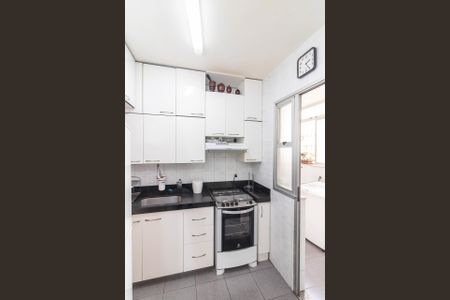 Apartamento à venda com 90m², 3 quartos e 2 vagas Apartamento à venda com 90m², 3 quartos e 2 vagasCozinha