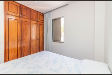 Apartamento à venda com 90m², 3 quartos e 2 vagas Apartamento à venda com 90m², 3 quartos e 2 vagasSuíte