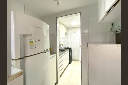 Apartamento à venda com 86m², 3 quartos e 1 vagaÁrea de Serviço