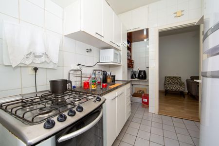 Apartamento para alugar com 81m², 2 quartos e 1 vagaCozinha