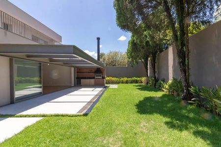Casa à venda com 370m², 5 quartos e 6 vagasFoto 08
