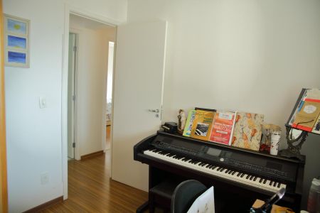 Apartamento à venda com 80m², 3 quartos e 2 vagasQuarto 3 