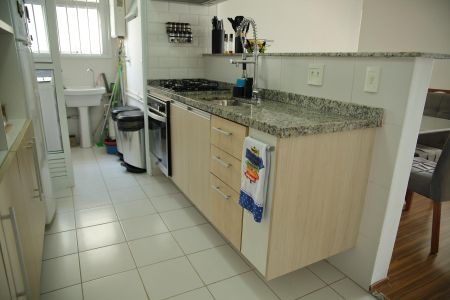 Apartamento à venda com 80m², 3 quartos e 2 vagasCozinha 