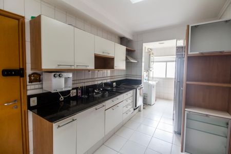 Apartamento para alugar com 139m², 3 quartos e 2 vagasCozinha