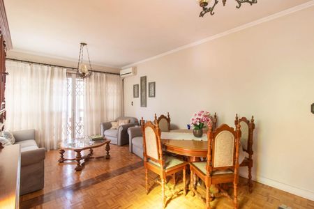 Sala de casa para alugar com 5 quartos, 250m² em Partenon, Porto Alegre
