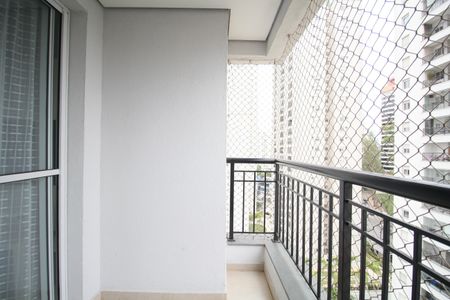 Varanda  de apartamento para alugar com 3 quartos, 64m² em Vila Suzana, São Paulo