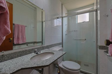Apartamento à venda com 65m², 2 quartos e 1 vagaBanheiro da Suíte