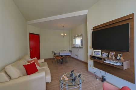 Apartamento à venda com 65m², 2 quartos e 1 vagaSala