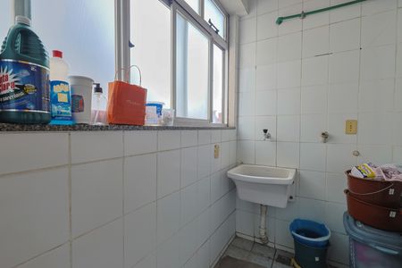 Apartamento à venda com 65m², 2 quartos e 1 vagaÁrea de Serviço