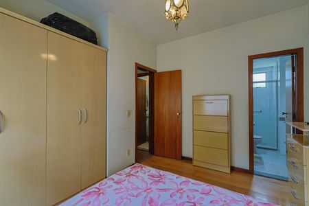 Apartamento à venda com 65m², 2 quartos e 1 vagaSuíte