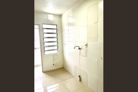 Cozinha de apartamento para alugar com 1 quarto, 39m² em Nonoai, Porto Alegre