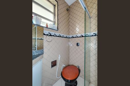 Apartamento à venda com 60m², 2 quartos e sem vaga Apartamento à venda com 60m², 2 quartos e sem vagaBanheiro