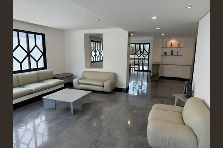 Apartamento para alugar com 216m², 3 quartos e 3 vagas Apartamento para alugar com 216m², 3 quartos e 3 vagasHall de Entrada