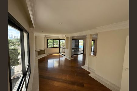 Apartamento para alugar com 216m², 3 quartos e 3 vagas Apartamento para alugar com 216m², 3 quartos e 3 vagasSala